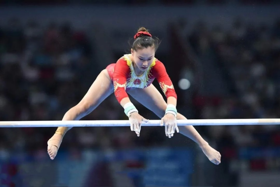 和轨迹进行 和轨迹进行